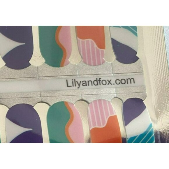 Lily & Fox Nail Wraps Variety Pack 2 Blue Lagoon & 1 Abstract Designs Blue Pink - Picture 5 of 5